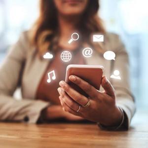 BEE Seen Social Media